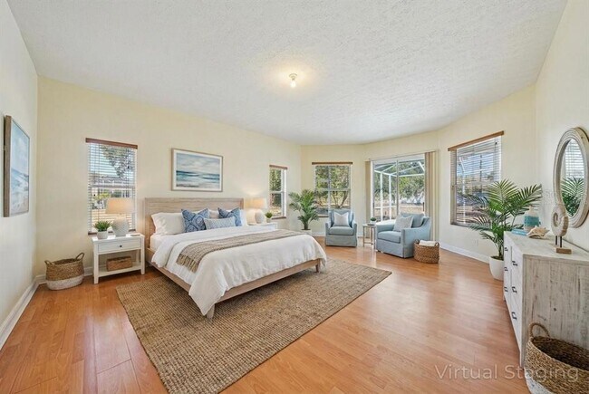 Building Photo - 918 Academy Dr