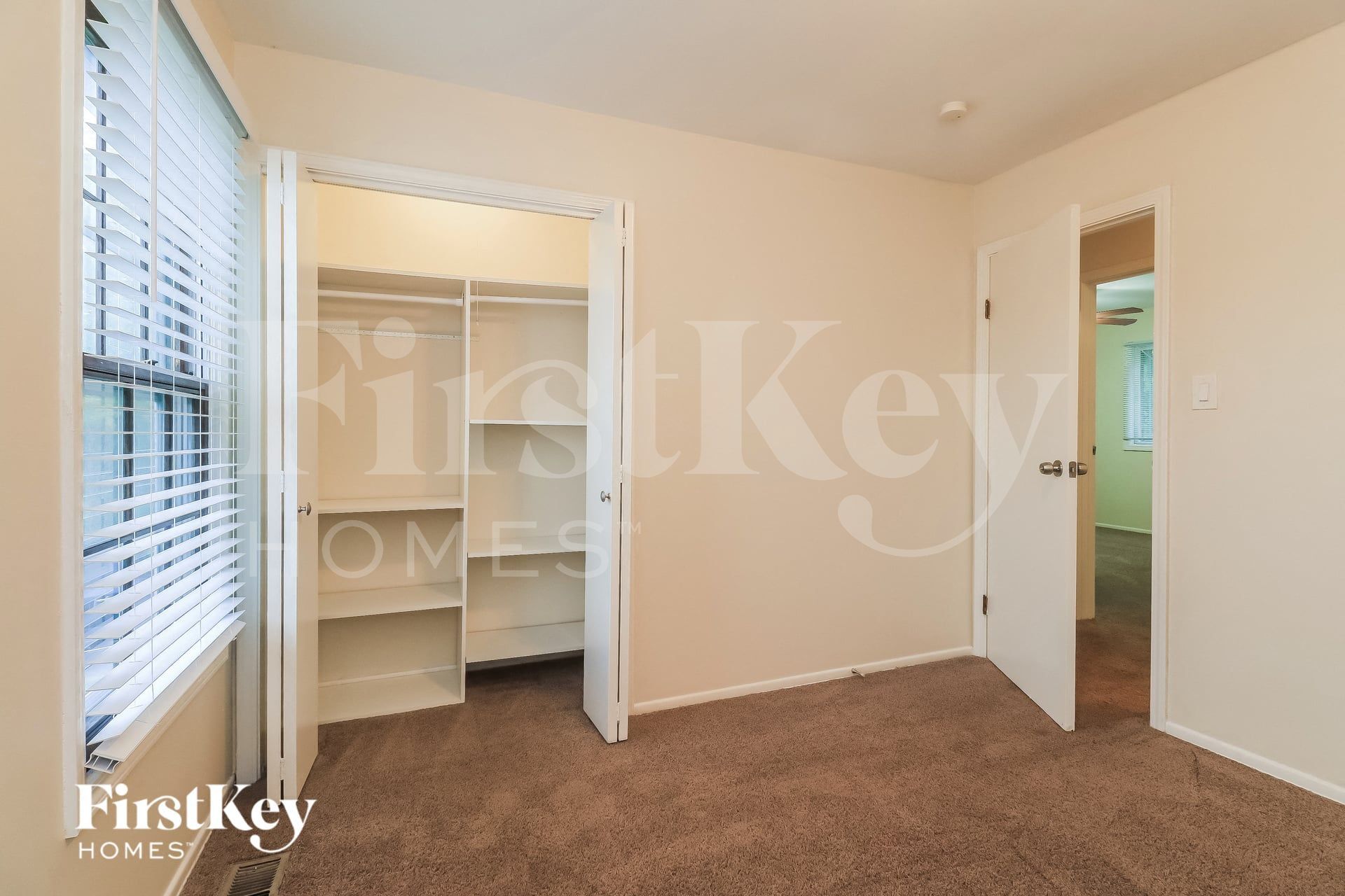 Building Photo - 7437 W Hickory Creek Dr