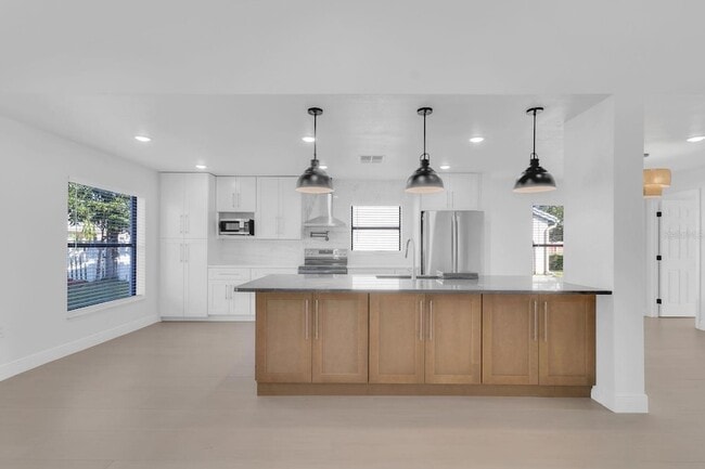 Building Photo - 2622 Liz Ln