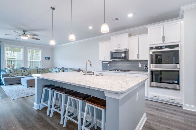 Building Photo - 1339 Bermuda Grass Dr
