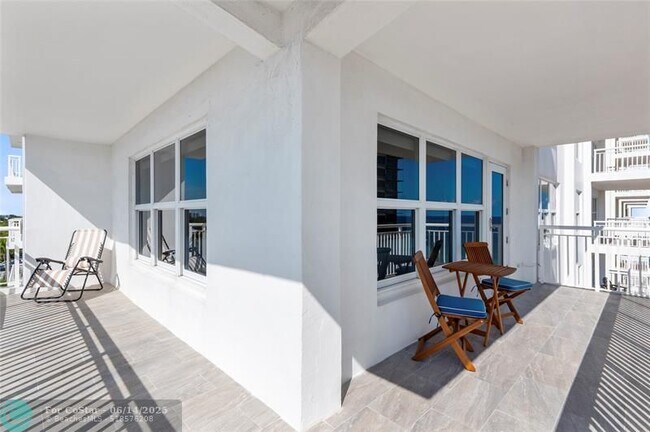 Building Photo - 3850 Galt Ocean Dr
