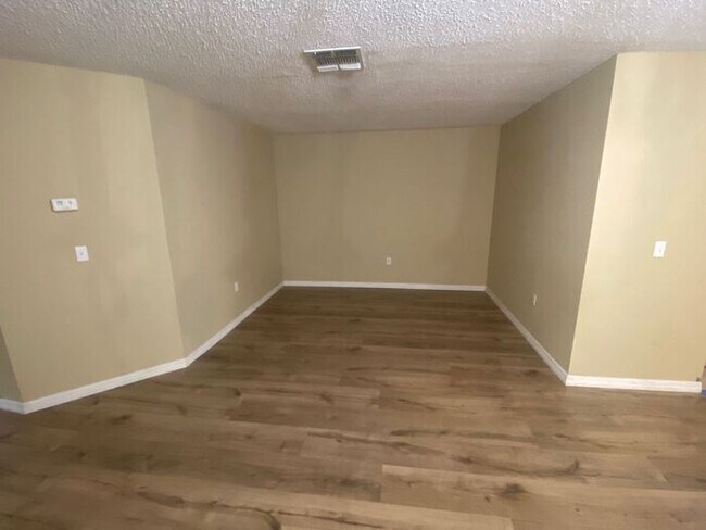 Building Photo - 5021 Ashford Falls Ln