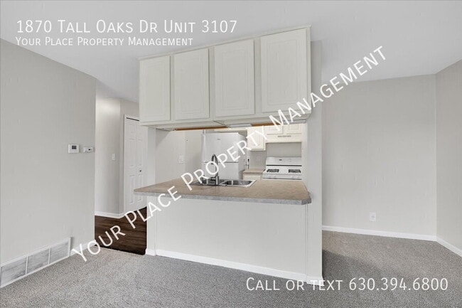 Building Photo - 1870 Tall Oaks Dr