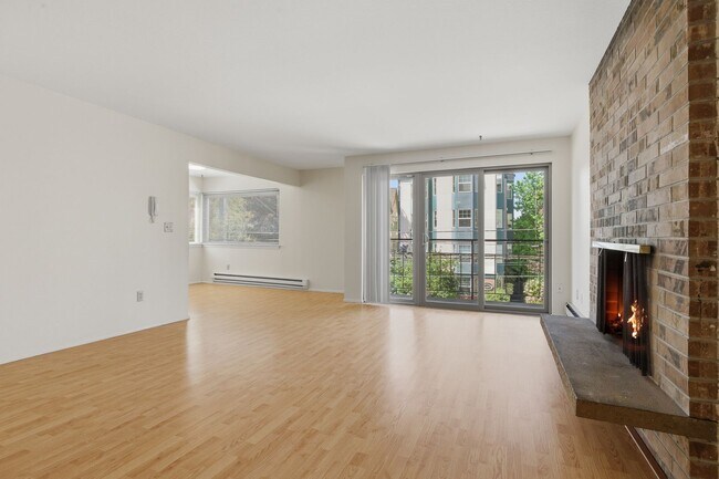 Interior Photo - Clayton Manor Apartments