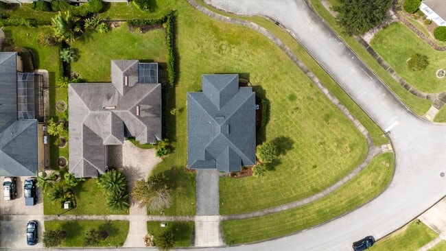 Building Photo - 552 Christina Dr