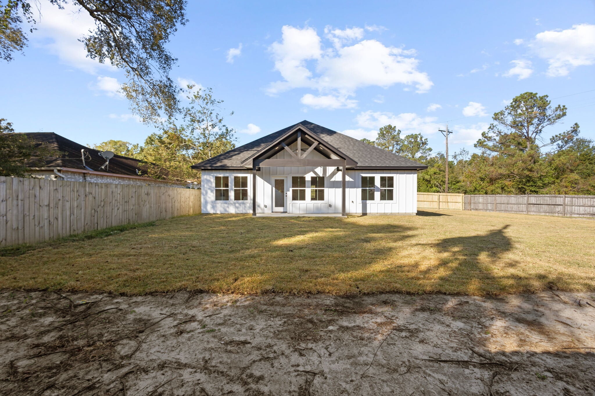 Building Photo - 195 Teal Dr