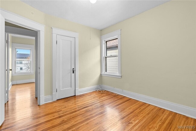 Building Photo - 394 Taunton Pl