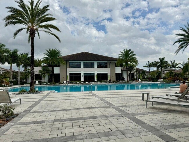 Building Photo - 8364 NW 43rd St