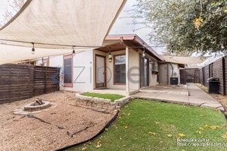 Building Photo - 2903 Parker Ln