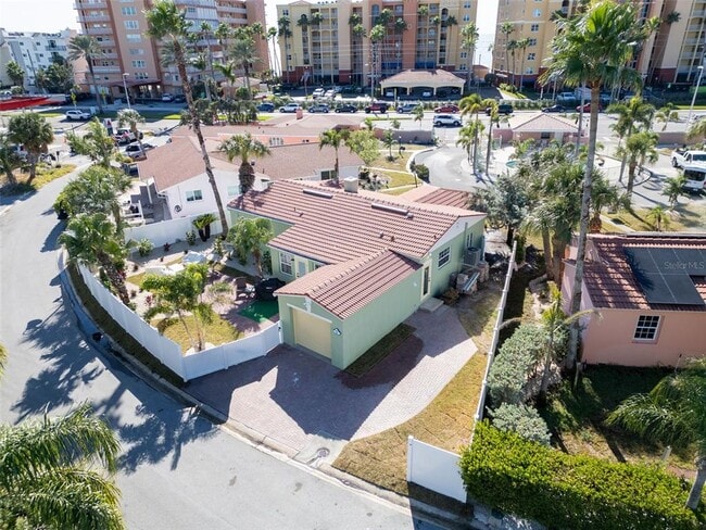 Building Photo - 16613 Gulf Blvd