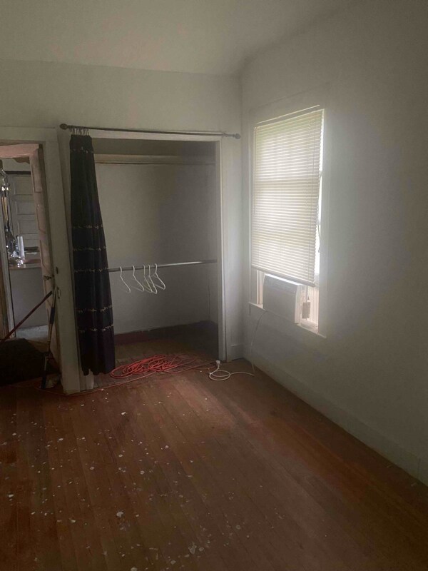 Building Photo - 636 Preston St