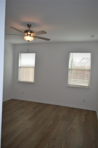 Building Photo - 7924 Lindheimer Ln