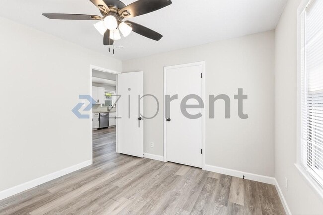 Building Photo - 318 Nugget Ct