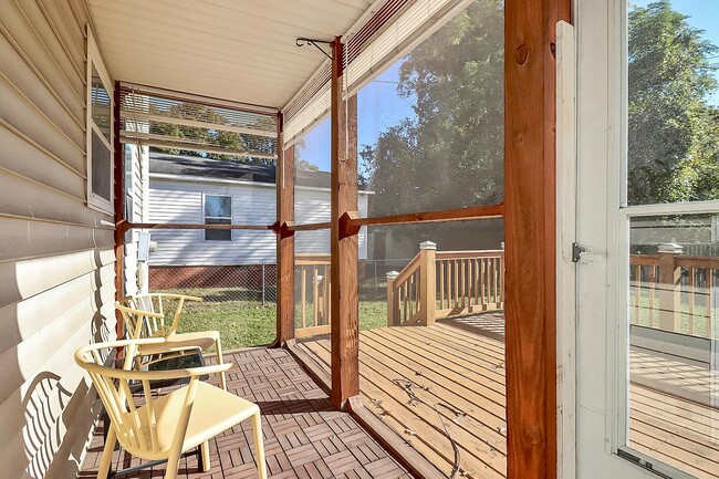 Building Photo - 2016 Brewton Dr