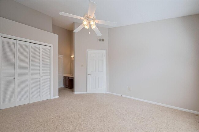 Building Photo - 2211 S Kirkwood Rd