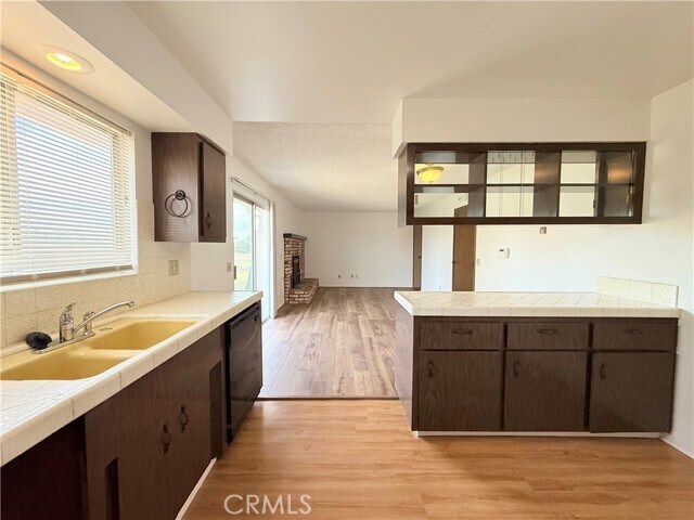 Building Photo - 575 Aloma Way