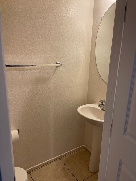 Building Photo - 7709 Pista Way