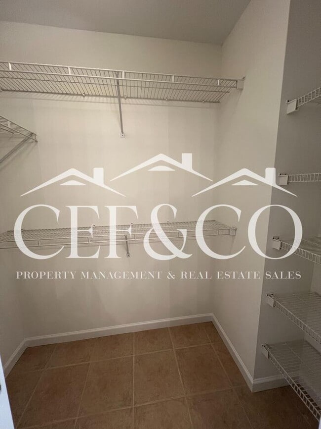 Building Photo - Lovely home now available in Duncan