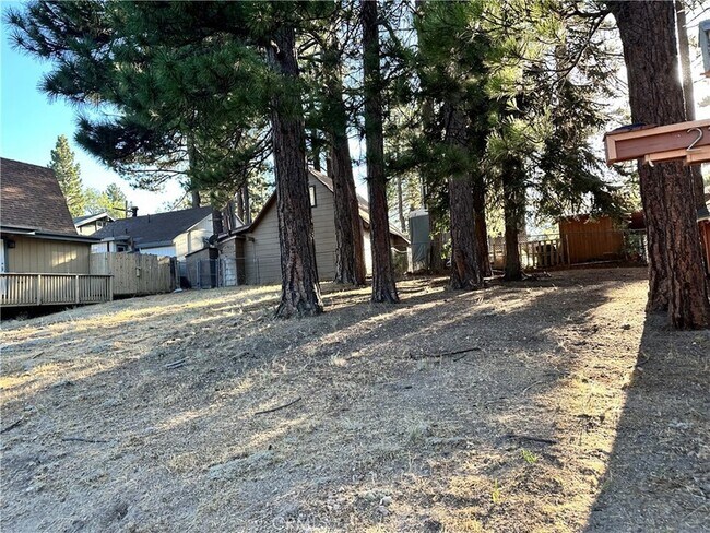 Building Photo - 2242 Deep Creek Dr