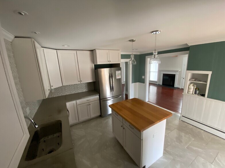 Building Photo - 437 Prospect Ave