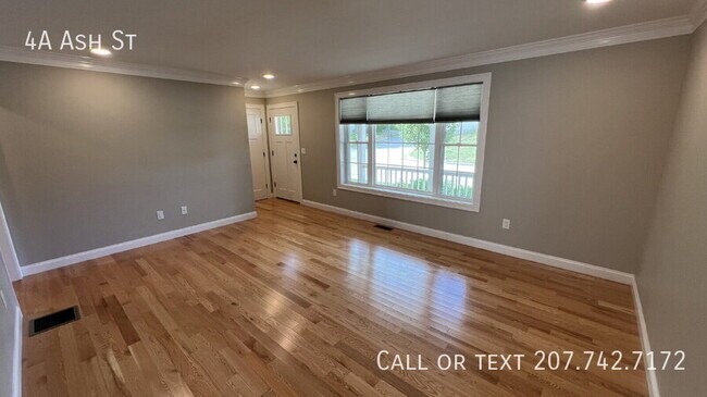 Building Photo - 4A Ash St-