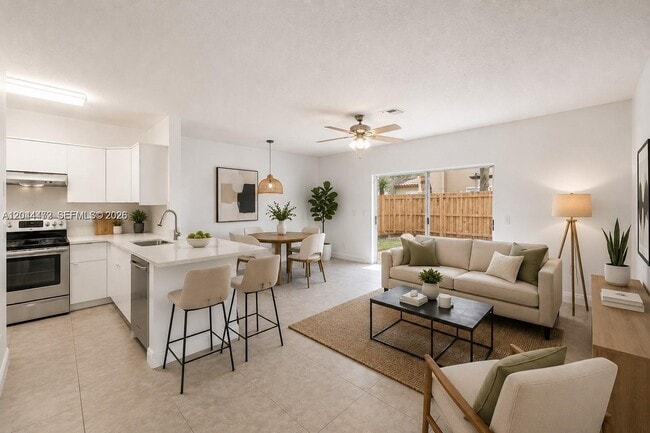 Building Photo - 16035 Emerald Cove Rd