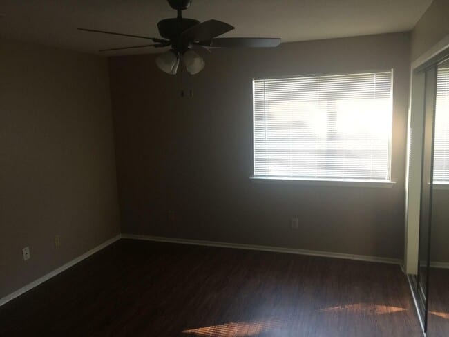Building Photo - 2800 Longmire Dr