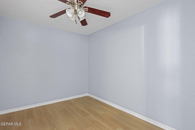 Building Photo - 390 Arvin Cir