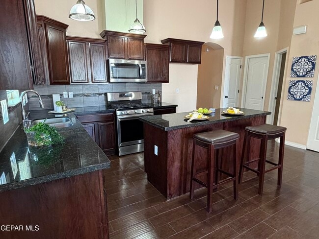 Building Photo - 13514 Everingham St