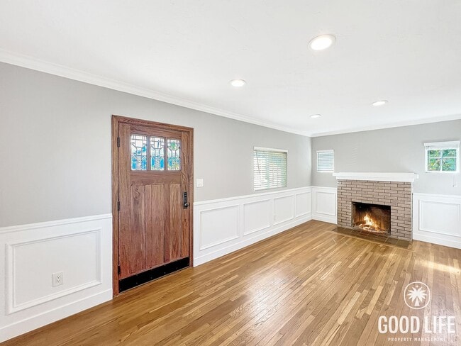 Building Photo - Cozy 2 bedroom, 1 bathroom home in North Park!