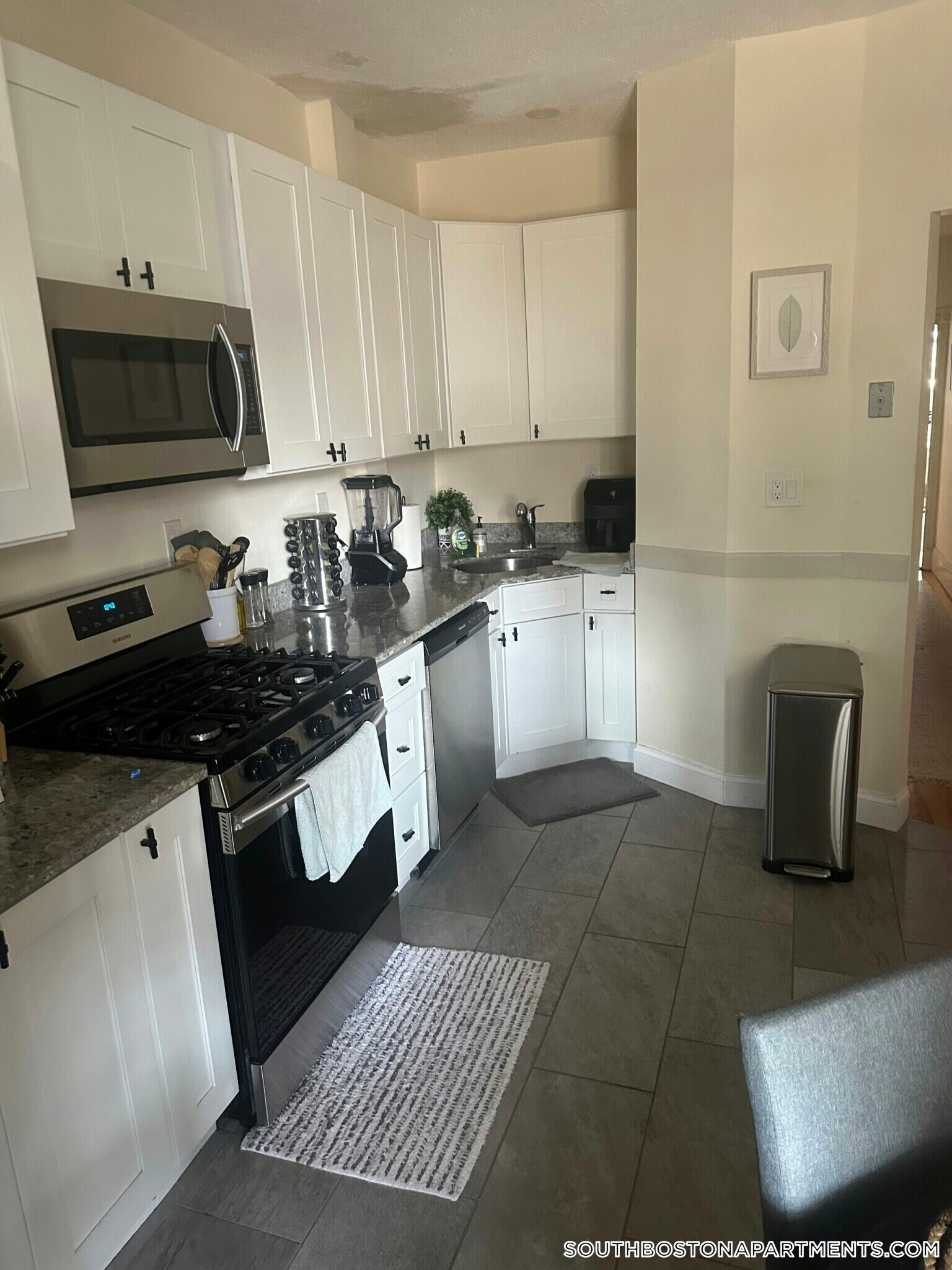 Building Photo - 143 L St