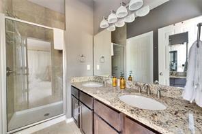 Building Photo - 2947 Moss St