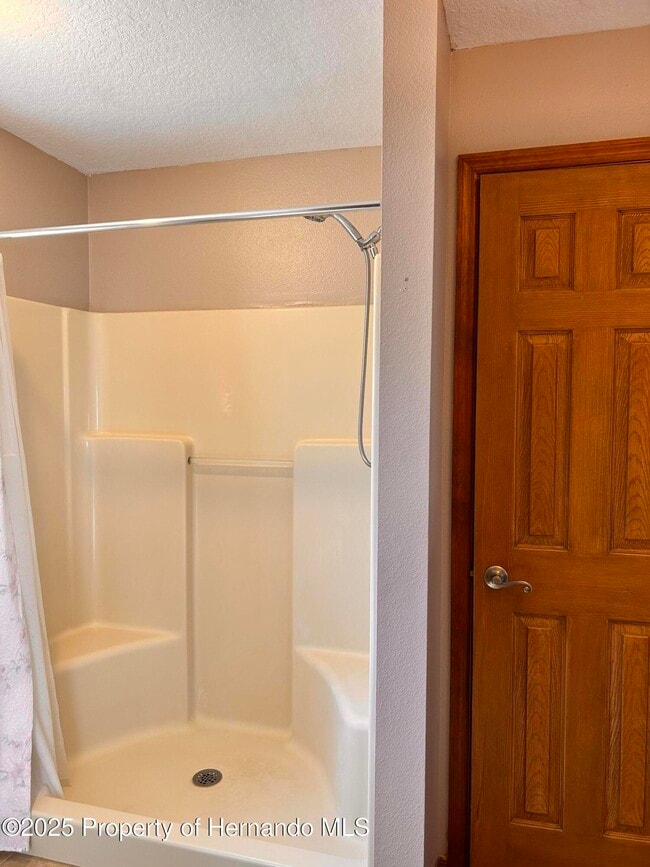 Building Photo - 2284 Champlain Ave