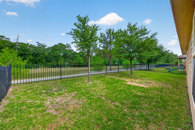 Building Photo - 2517 Wood Park Blvd