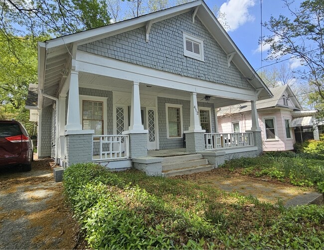 Building Photo - 412 Candler St NE