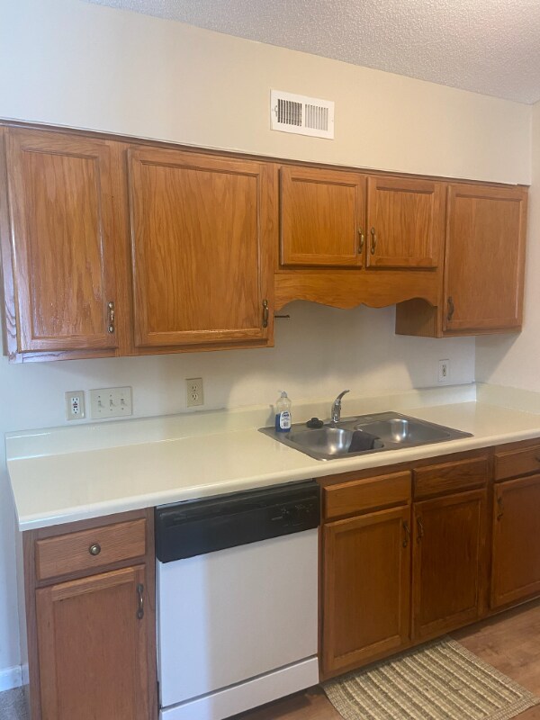 Building Photo - 801 Moultrie Ct
