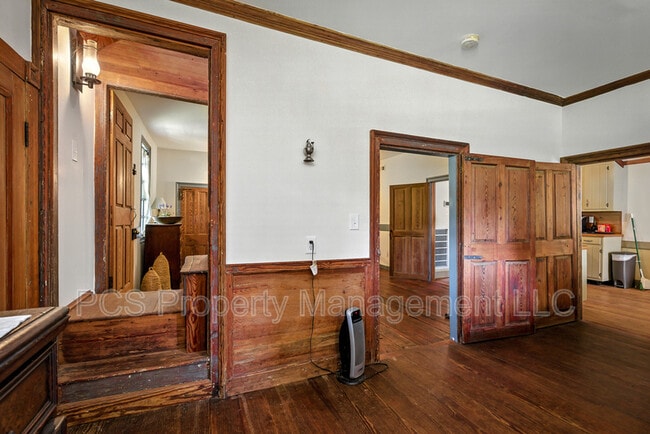 Building Photo - 11826 Colonial Trail W