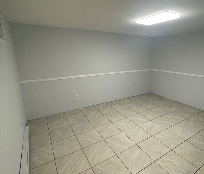 Building Photo - 23 Esquire Dr