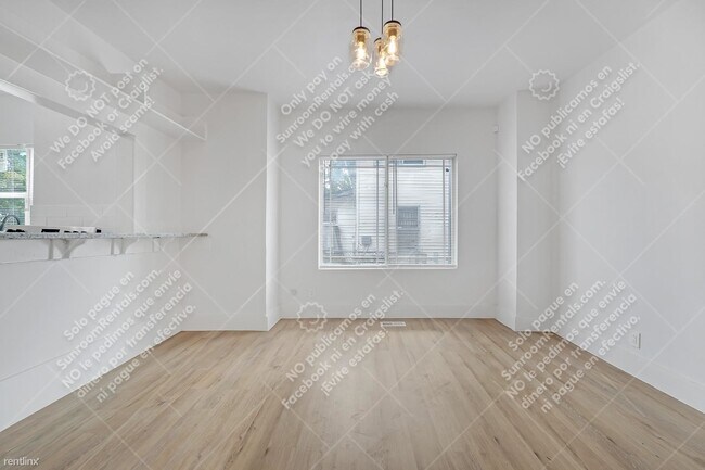 Building Photo - 5 br, 2 bath House - 119 N Utica Ave