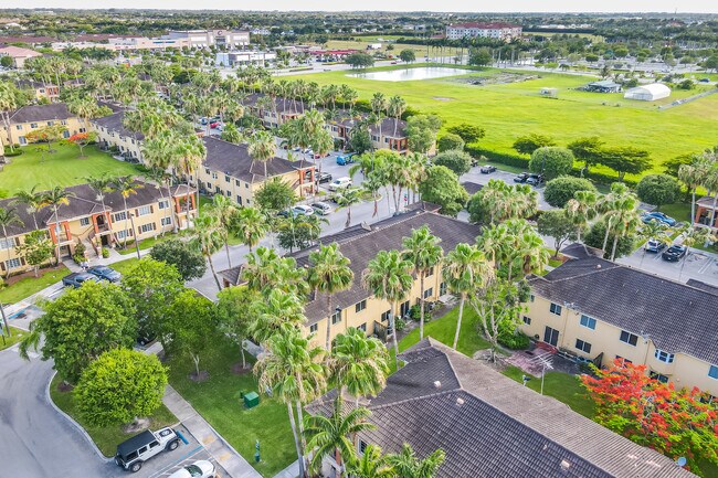 Building Photo - 3395 NE 9th Dr