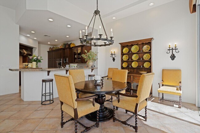 Building Photo - 79365 Mandarina