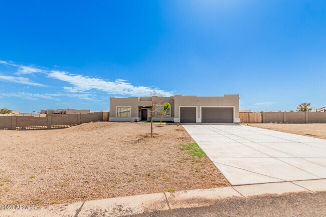 Building Photo - 24431 W Horned Owl Trail