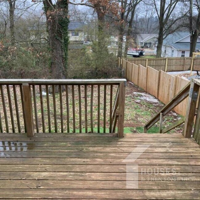 Building Photo - 3/B Jonquil Ln