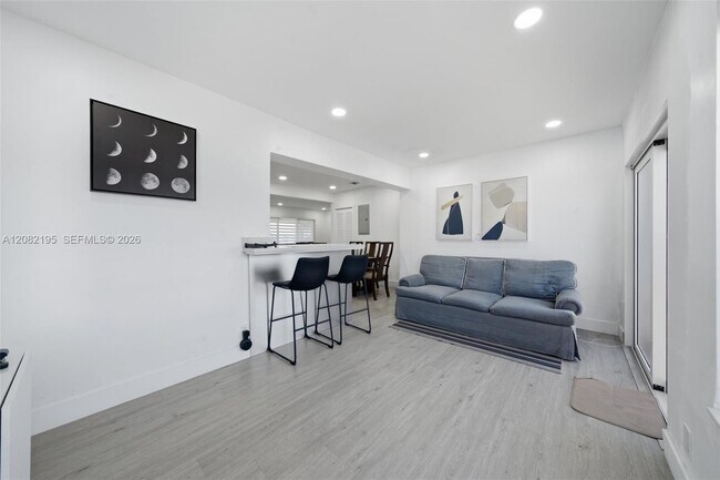 Building Photo - 7680 Juniper St