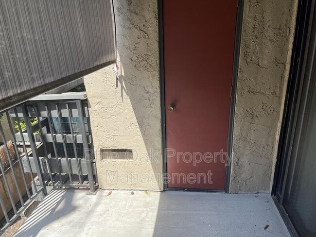 Building Photo - 1420 Sherman Ave