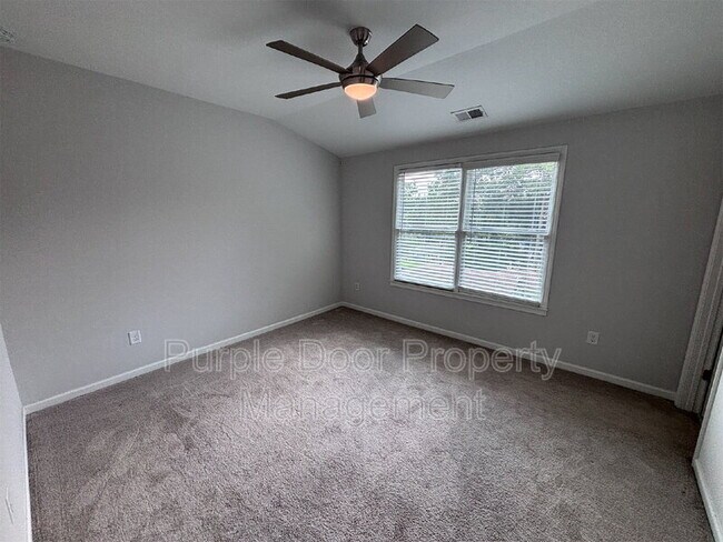 Building Photo - 745 Hamilton Cir SE