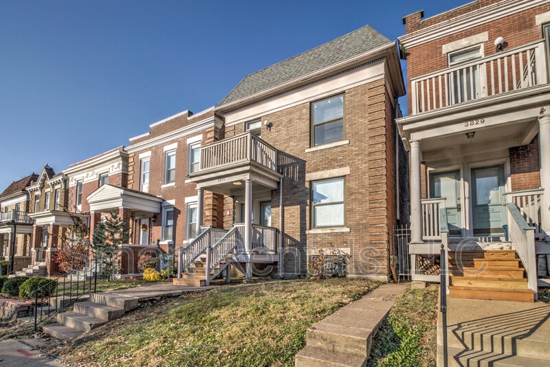 Building Photo - 3831 McRee Ave