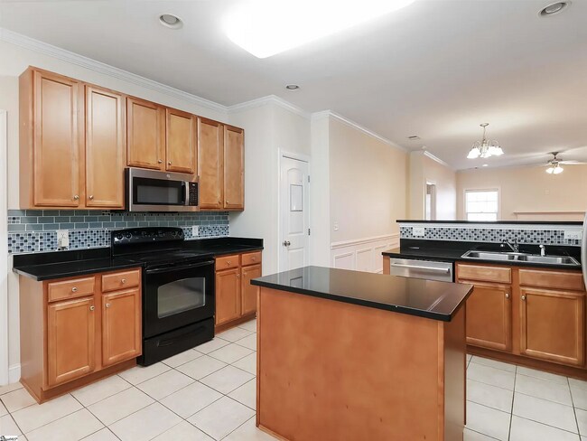Building Photo - 116 Ashgrove Ln
