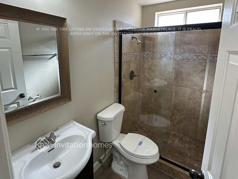 Building Photo - 12214 N Escobar Way