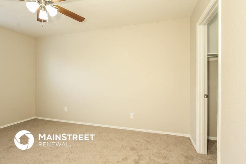 Building Photo - 6321 W Valencia Dr